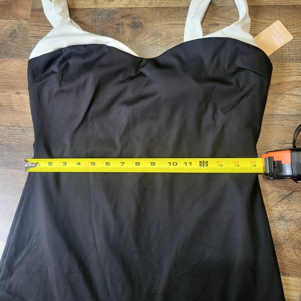 Color Clash Black and White Shapewear Dress - Picture 11 of 14